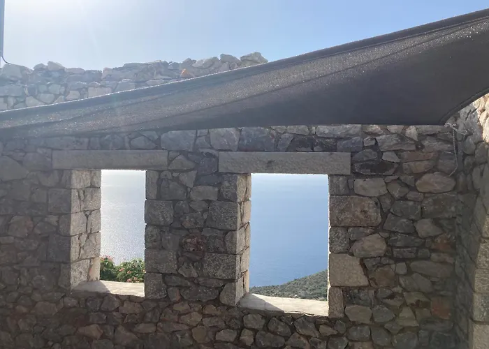 Shiro - Traditional Stone Villa
